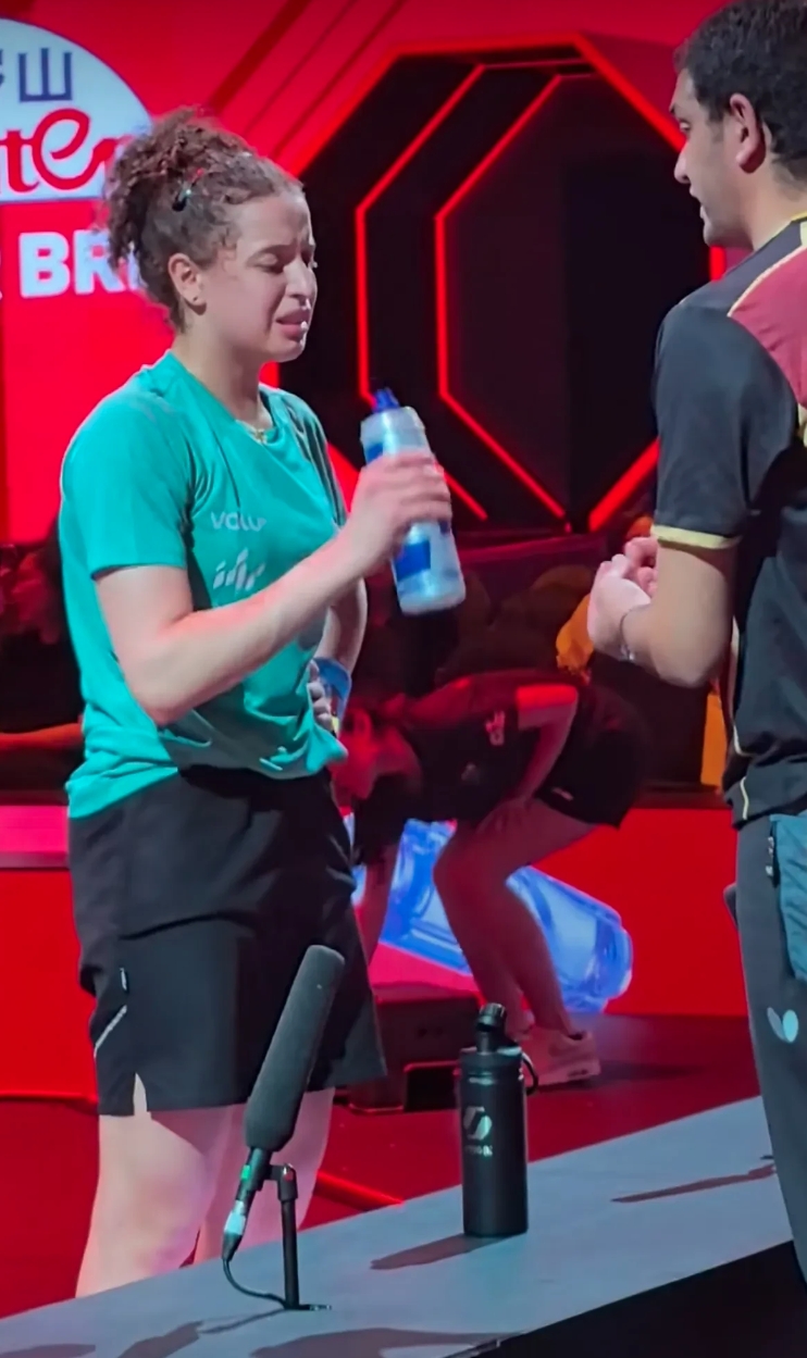 AYX- 莱万多夫斯基迎来七赛季出色发挥，掘金观众热烈欢呼！上演精彩一战